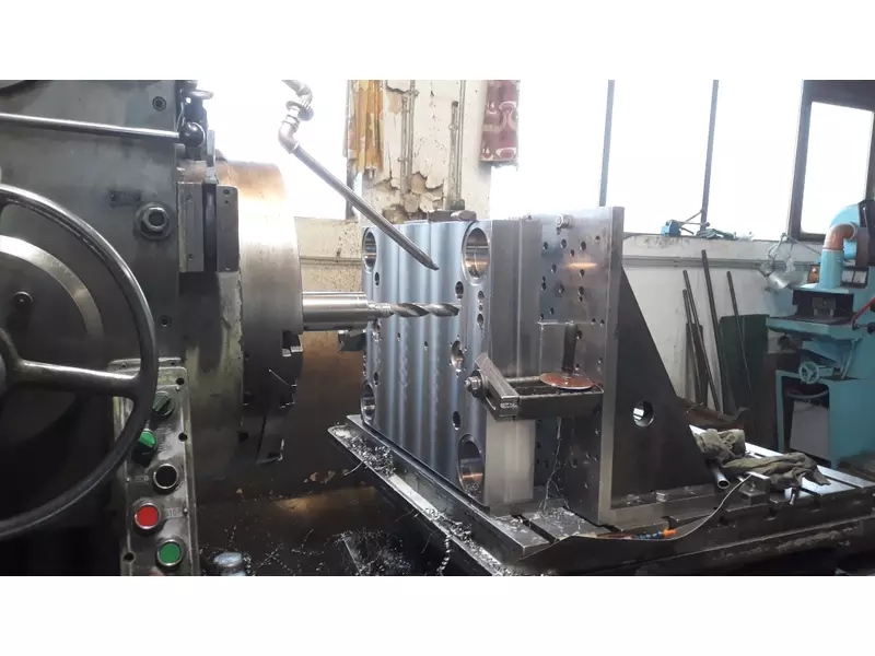 Boring machines working.webp